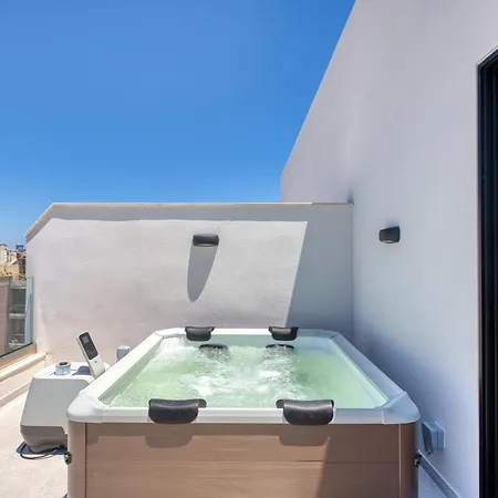 New - Stylish 2br Penthouse With Terrace, Seaview & Private Jacuzzi By Sf Homes 12 아파트 *