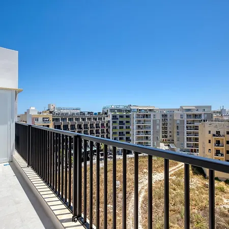 New - Stylish 2br Penthouse With Terrace, Seaview & Private Jacuzzi By Sf Homes 12 세인트폴스베이